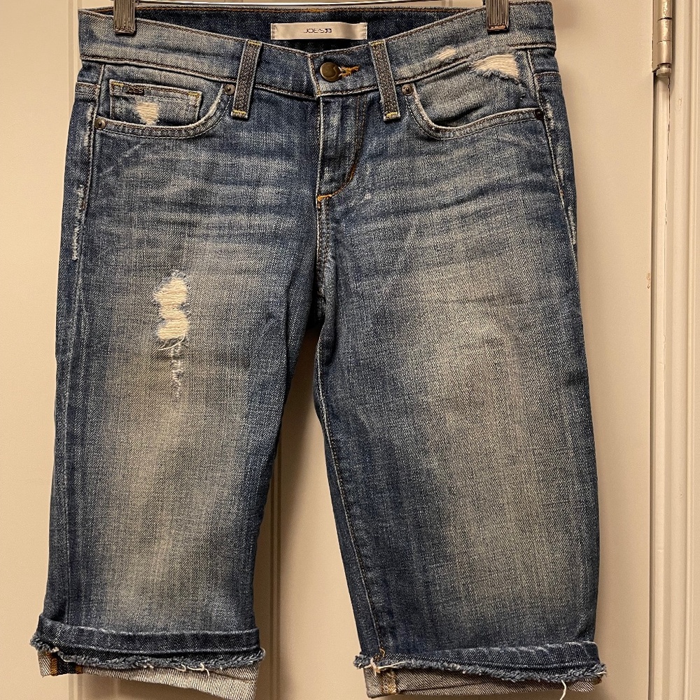 Joe's Jeans distressed denim bermuda length shorts size 26
